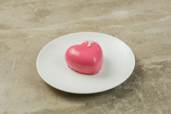 Пирожное Love Is