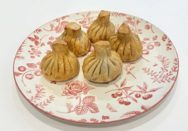 Хинкали жареные с курицей и грибами