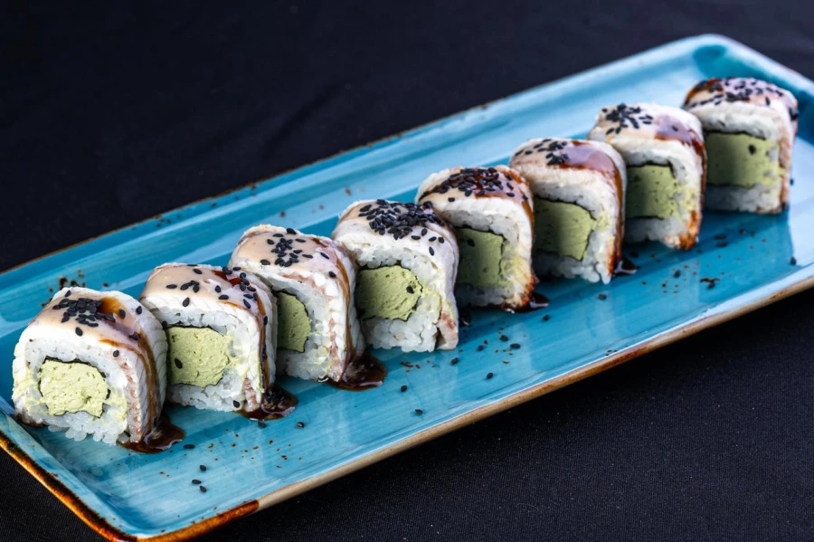 Филадельфия с угрем, крем мусс матча