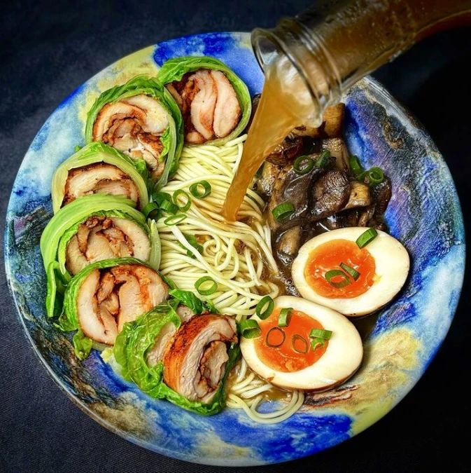 Рамен с курицей на гриле
