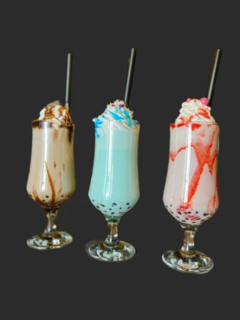 Молочные коктейли с тапиоки