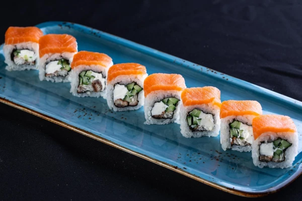 Филадельфия с лососем и угрем