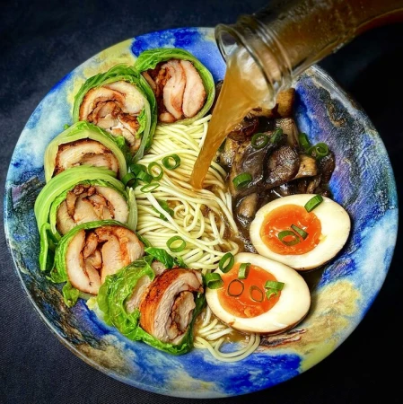 Рамен с курицей на гриле