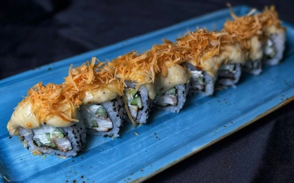 Запеченная канада с чипсами харумаки