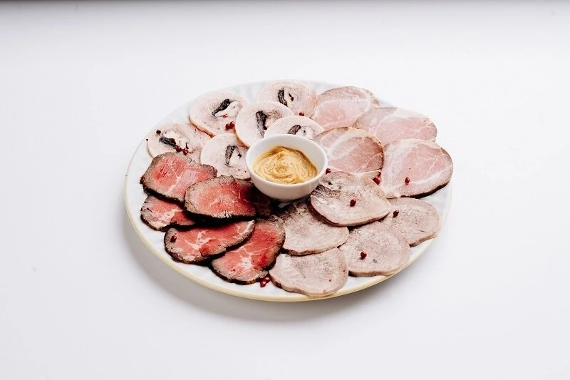Д Мясное ассорти