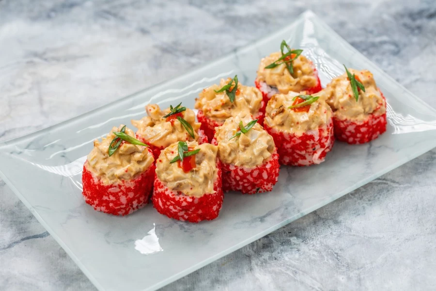 Ролл с кальмаром гриль и крабом