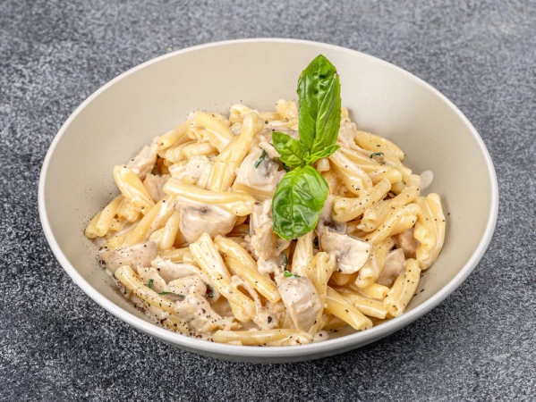 Казаречче с курицей и грибами