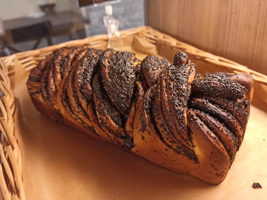 Рулет с маком