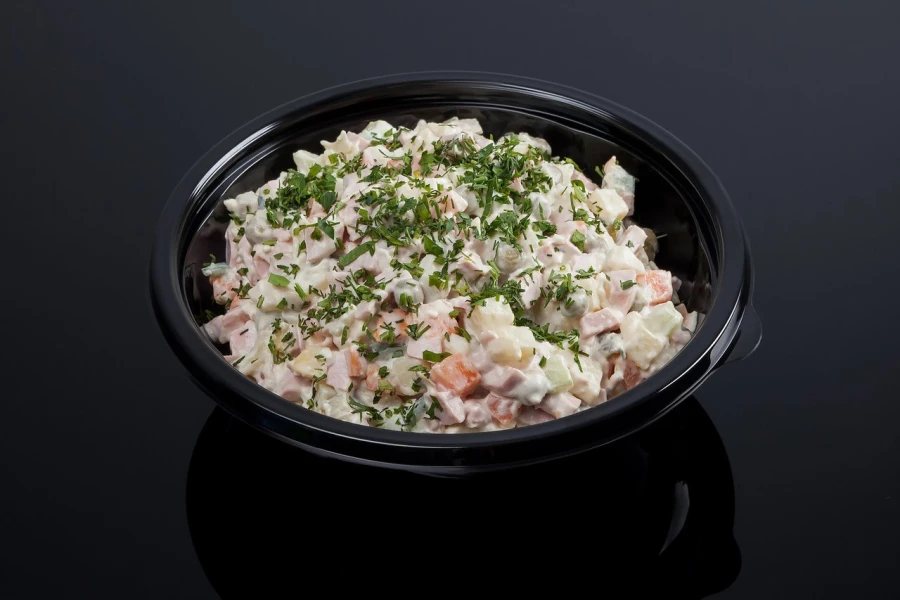 Салат Оливье с курицей
