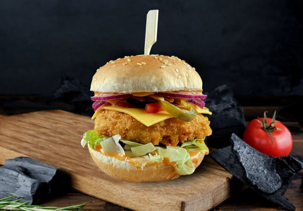 Бургер со свининой острый с халапеньо