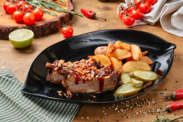 Пряные ребрвшки с картофелем по-деревенски