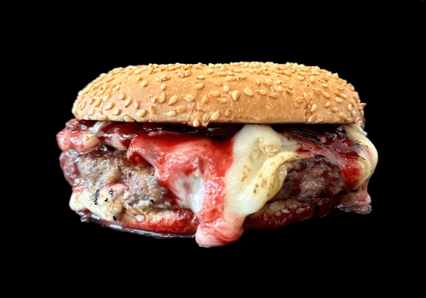 Бургер "Вишня-Камамбер"