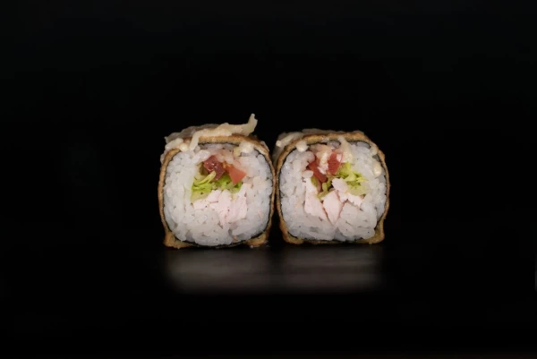Темпура Цезарь ролл с курицей