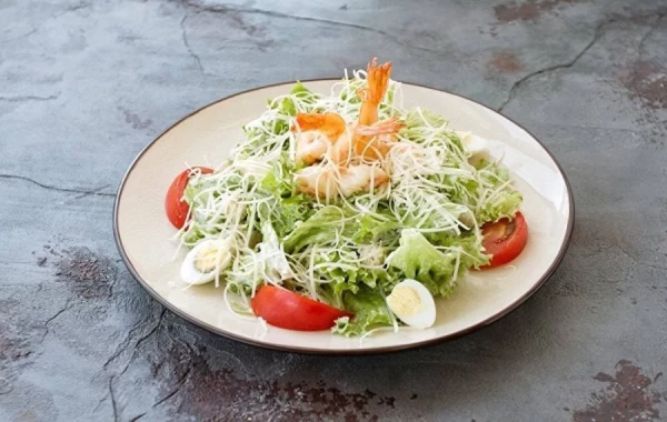 Салат Цезарь с креветкой