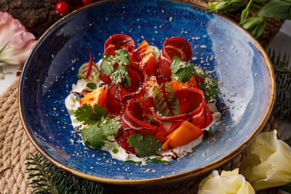 Страчателла с хурмой и бастурмой собственного приготовления