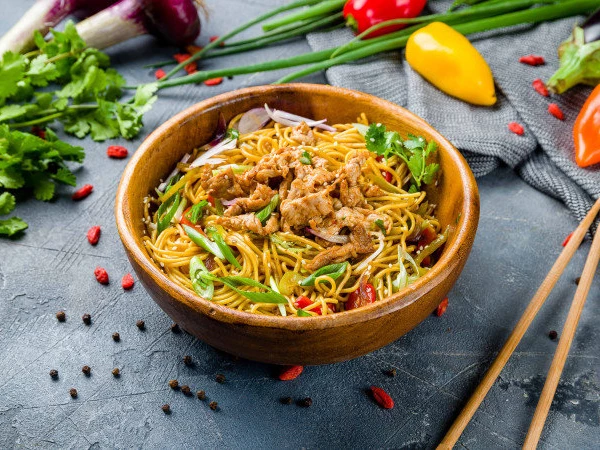 С куриной грудкой и овощами