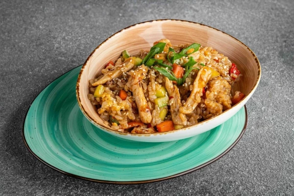 ТАЙСКИЙ РИС С ЦЫПЛЁНКОМ*