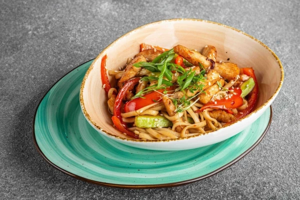 УДОН С КУРИЦЕЙ*