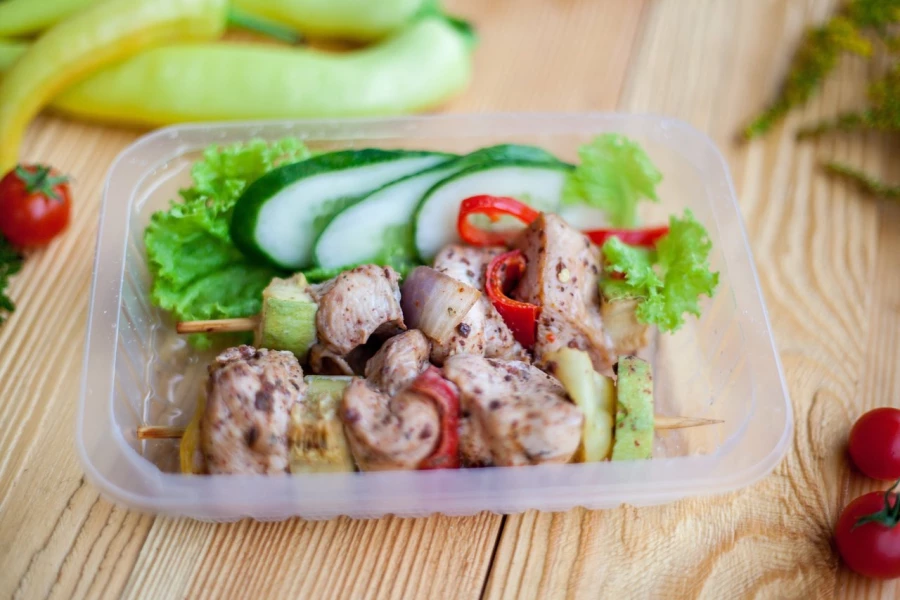 Шашлычок куриный с овощами на пару