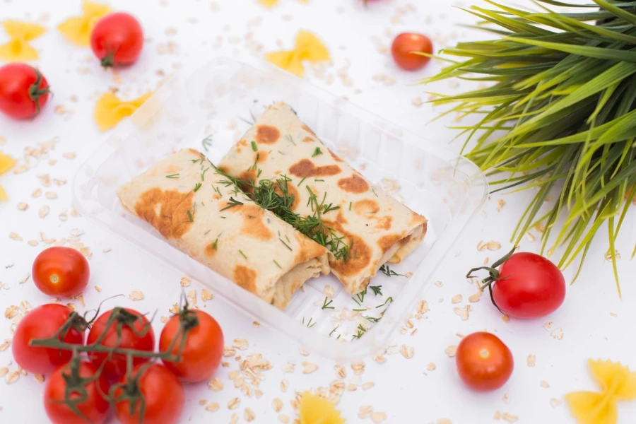 Блинчики цельно-зерновые  с куриным филе и сыром