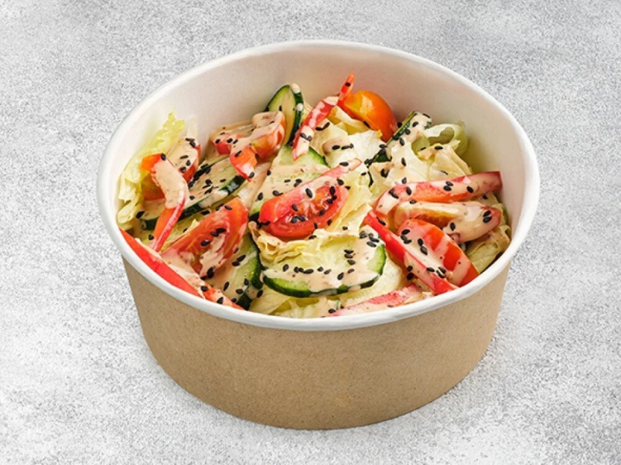 Овощной салат с ореховым соусом