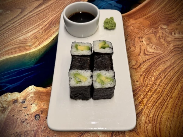 РОЛЛ АВОКАДО