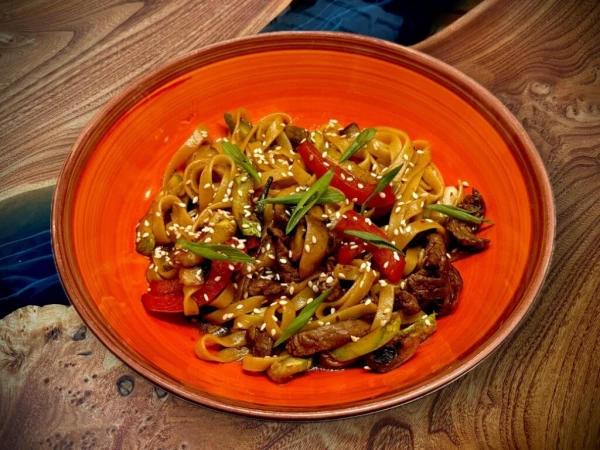 Лапша в азиатском стиле