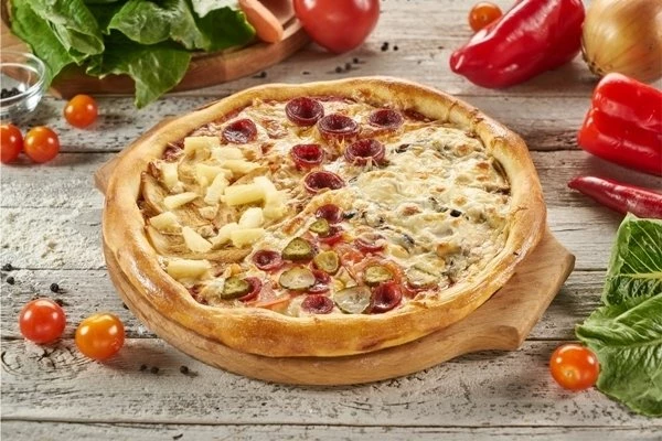 Пицца 33 см "Четыре вкуса"