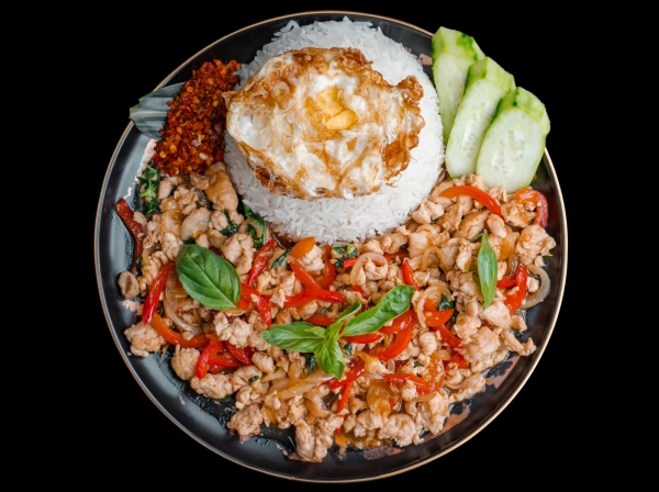 Пад Ка Пао с курицей