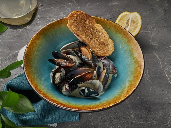 Мидии вчесночно-сливочном соусе