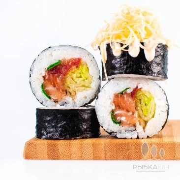 Ролл Цезарь с лососем