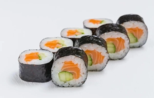 С лососем и огурцом