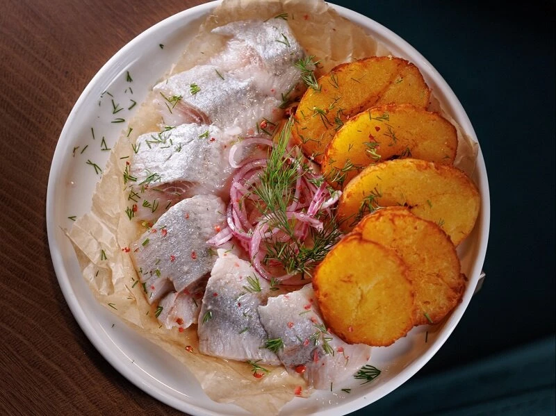 Сельдь с картофелем