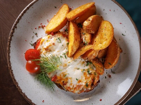 Мясо по-французски