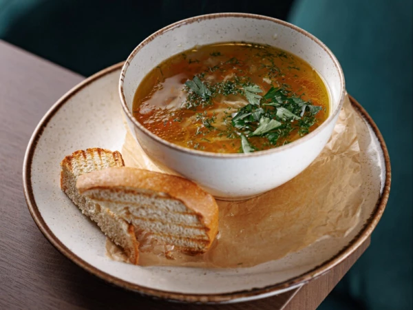 Наваристый куриный суп