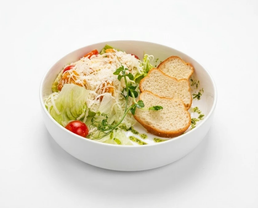 Салат Цезарь с курицей