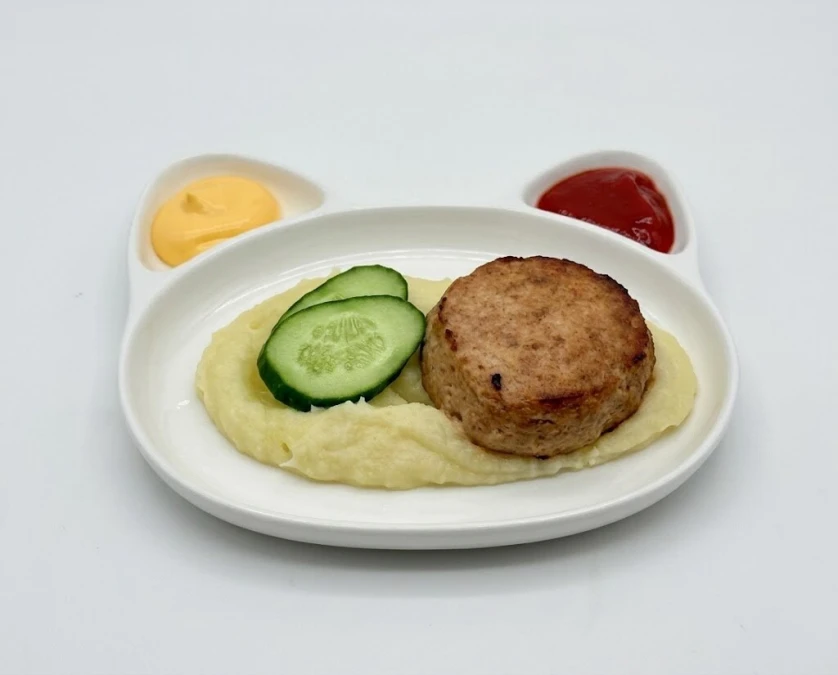 Мясна Котлета с картофельным пюре дет.