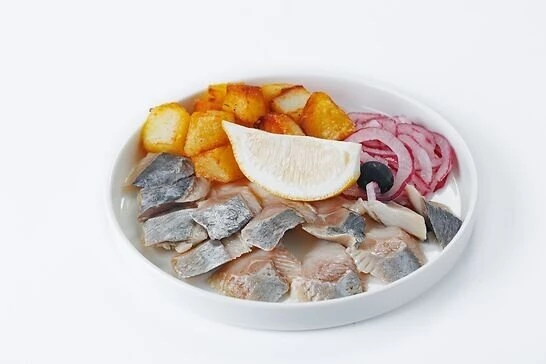 Сельдь с картофелем по-деревенски