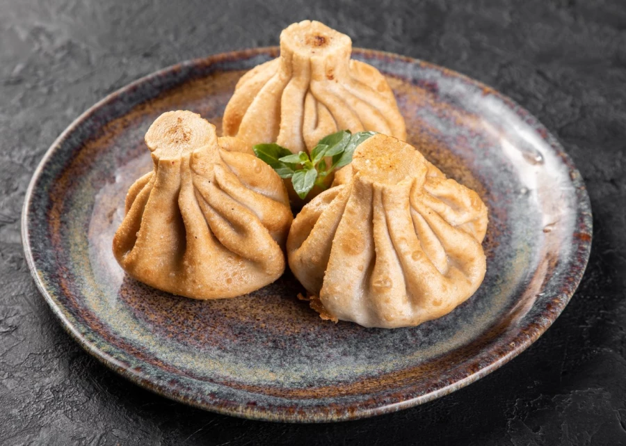 Хинкали с картофелем и грибами жареные