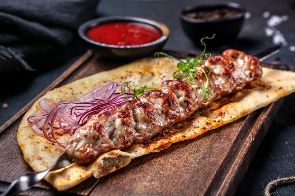 "Люля из курицы с луком