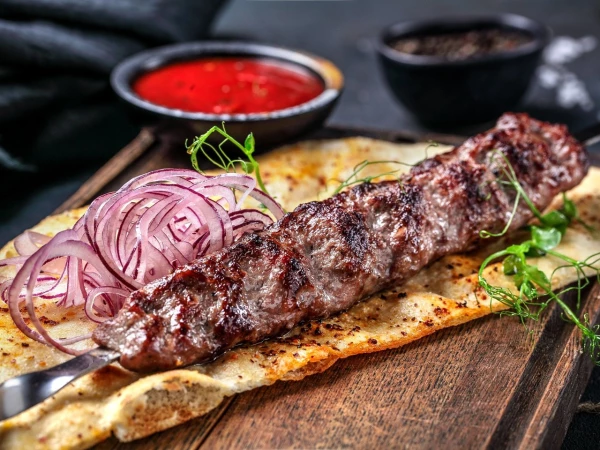 "Люля из курицы с луком