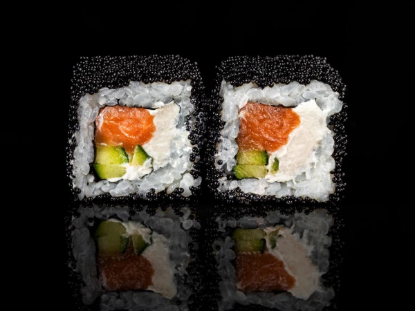 "Филадельфия в черной тобико 6 шт