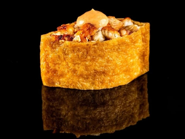 "Инари с угрем спайси 2 шт