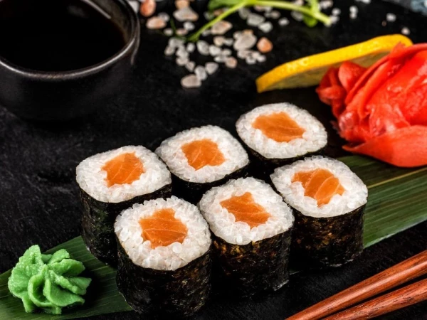 "Ролл с красной рыбой 6 шт