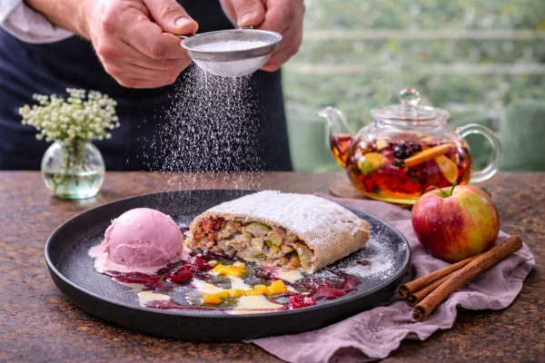 Штрудель яблочный