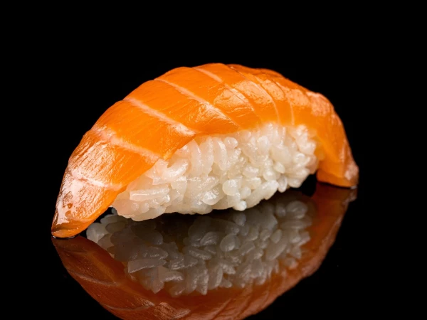 "Сяке с красной рыбой 2 шт