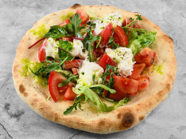 Фокачча со Страчателлой и томатами