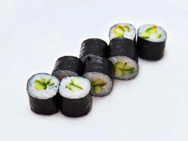 Маки огурец 