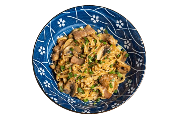 Лапша с цыпленком в сливочном соусе
