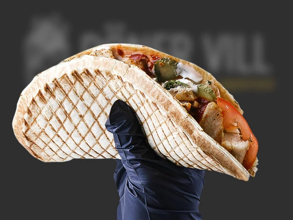 Закрытая пицца с люля